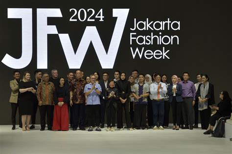   The Jakarta Fashion Week: A Showcase Of Indonesian Creativity And A Testament To Global Cultural Exchange